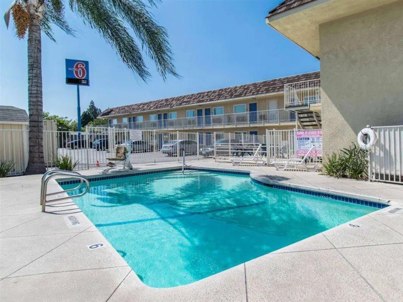 Motel 6 Ontario Airport Exterior photo