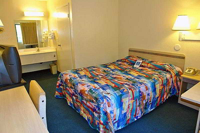 Motel 6 Ontario Airport Exterior photo