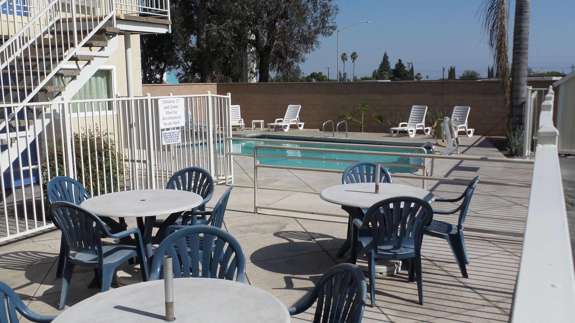 Motel 6 Ontario Airport Exterior photo