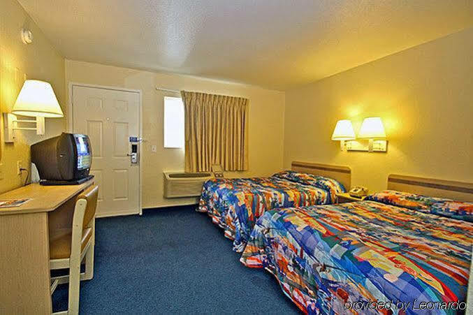 Motel 6 Ontario Airport Exterior photo